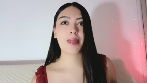 Snapshot of sweet_sophie_7 chatting on 07/06/26, 01:35 sweet_sophie_7 online show from 07/06/26, 01:35