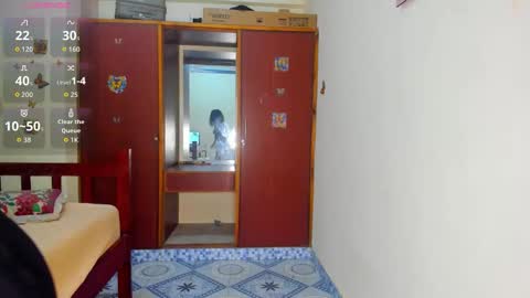 sweet_squirter254 online show from 02/17/26, 07:20