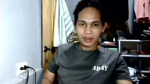 Snapshot of sweet_squirtxxxx chatting on 06/15/26, 01:30 HI IM MONA AND IM YOUR NEXT WIFE online show from 06/15/26, 01:30