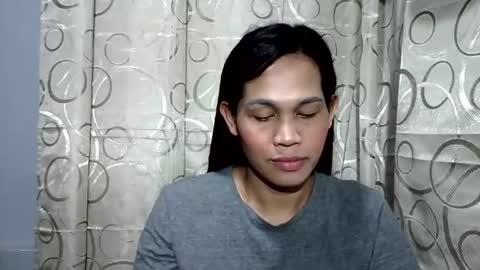 Snapshot of sweet_squirtxxxx chatting on 06/29/26, 05:13 HI IM MONA AND IM YOUR NEXT WIFE online show from 06/29/26, 05:13