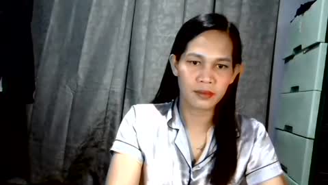 Snapshot of sweet_squirtxxxx chatting on 07/10/26, 04:53 HI IM MONA AND IM YOUR NEXT WIFE online show from 07/10/26, 04:53