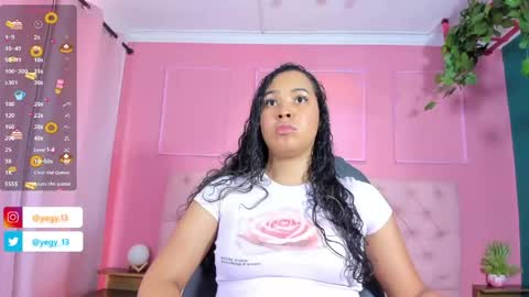 Snapshot of sweet_starxx chatting on 05/13/26, 08:49 Yeileen online show from 05/13/26, 08:49
