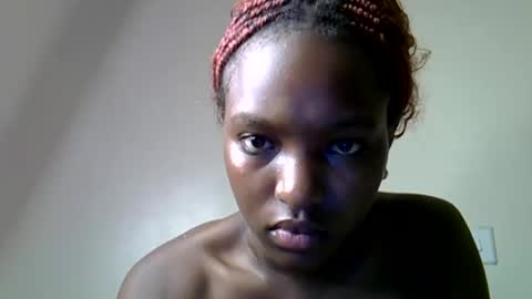 sweet_strawberina online show from 03/31/26, 02:57