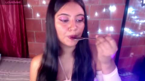 Snapshot of sweet_susy999 chatting on 02/05/25, 10:33 susy 222 online show from 02/05/25, 10:33