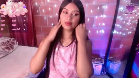 Snapshot of sweet_susy999 chatting on 02/11/25, 09:14 susy 222 online show from 02/11/25, 09:14