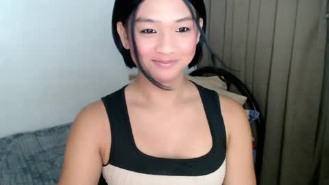 Snapshot of sweet_tenshi chatting on 07/02/26, 10:49 tenshi online show from 07/02/26, 10:49
