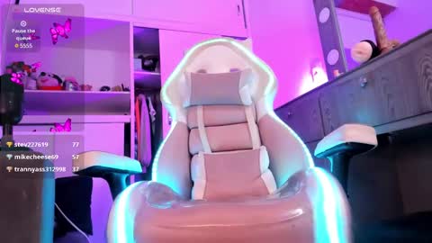          online show from 03/03/25, 12:15