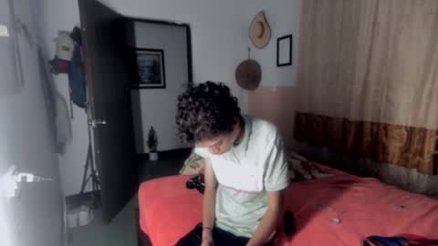 Snapshot of sweet_tippot chatting on 02/06/25, 03:06 Tippot and Germaine online show from 02/06/25, 03:06