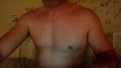 Snapshot of sweet_travelbook chatting on 04/16/26, 10:34 sweet_travelbook online show from 04/16/26, 10:34