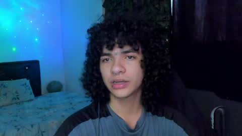 Snapshot of sweet_vond chatting on 05/04/26, 08:49 Steven independent model online show from 05/04/26, 08:49