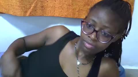 sweet_zarah online show from 03/26/26, 08:53