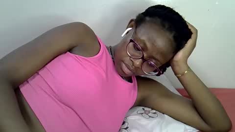 Snapshot of sweet_zarah chatting on 04/29/26, 04:16 sweet_zarah online show from 04/29/26, 04:16