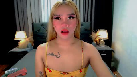 bea takashi  online show from 04/25/26, 09:56