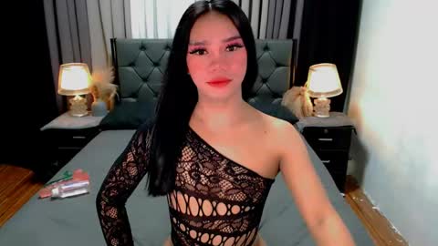 bea takashi  online show from 06/03/26, 09:23