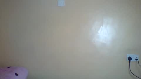 zuri online show from 10/20/25, 12:49