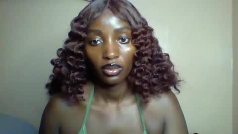 Snapshot of sweet_zuri3 chatting on 05/19/26, 08:31 zuri online show from 05/19/26, 08:31