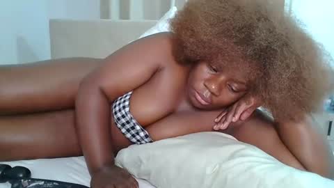 Snapshot of sweetafricangal chatting on 07/06/26, 02:41 NASHA online show from 07/06/26, 02:41