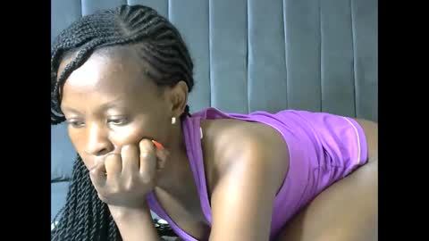 LIANAH online show from 12/15/25, 06:12