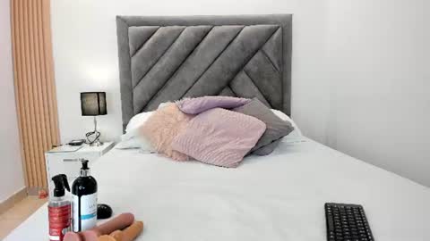 Snapshot of sweetandyy_ chatting on 06/16/26, 01:58 ANDY online show from 06/16/26, 01:58
