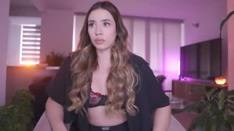 Camila online show from 11/14/25, 08:40