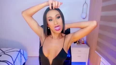 Snapshot of sweetasianlovemarie chatting on 10/15/25, 02:33 BEA sweetgirl online show from 10/15/25, 02:33