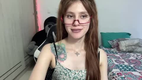 Snapshot of sweetaura0_0 chatting on 02/26/26, 11:04 SweetAura0 0 online show from 02/26/26, 11:04