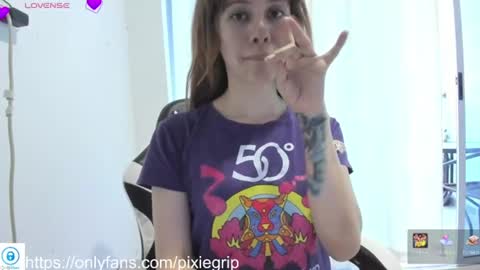 SweetAura0 0  online show from 06/12/26, 10:58