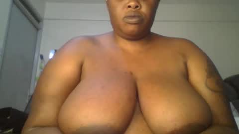 sweetbaby46 online show from 10/19/25, 03:12