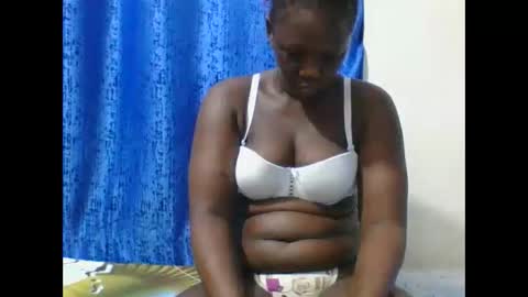 Snapshot of sweetblackgal3 chatting on 04/19/26, 10:47 JECINTAR online show from 04/19/26, 10:47