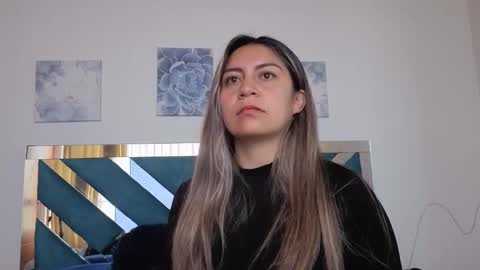 Cinthia online show from 10/22/25, 01:00