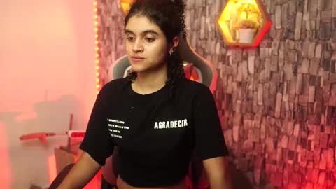 Salom independent model online show from 01/16/26, 04:49