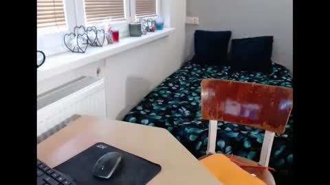 Sweetboobs85h online show from 03/09/25, 11:47