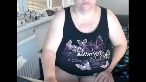 Sweetboobs85h online show from 09/13/25, 08:08