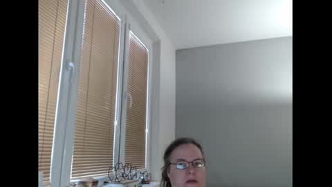 Sweetboobs85h online show from 01/13/26, 08:30