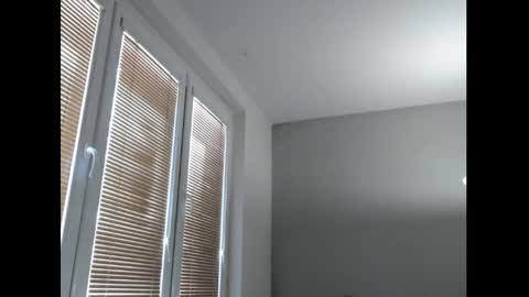 Sweetboobs85h online show from 04/09/26, 08:20