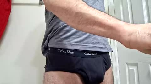 Snapshot of sweetboy842 chatting on 12/17/25, 11:38 sweetboy842 online show from 12/17/25, 11:38