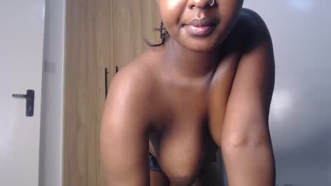 Snapshot of sweetbrinna88 chatting on 02/24/25, 12:52 Brinna online show from 02/24/25, 12:52