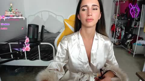 Anna online show from 12/25/24, 05:05