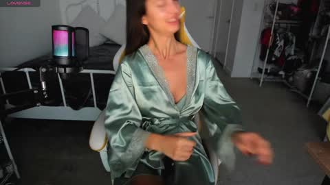 Anna online show from 01/13/25, 10:56