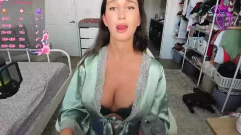 Anna online show from 02/03/26, 09:09