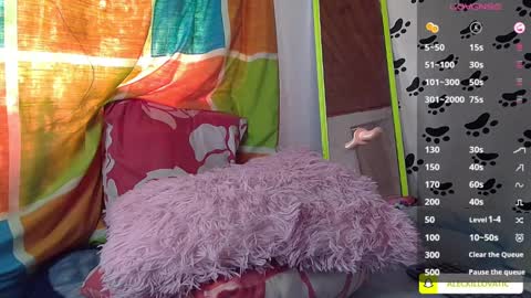 Snapshot of sweetc4meron chatting on 12/17/24, 02:11 Cameron Alejandro online show from 12/17/24, 02:11