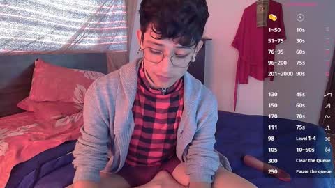 Snapshot of sweetc4meron chatting on 10/15/25, 09:37 Cameron Alejandro online show from 10/15/25, 09:37