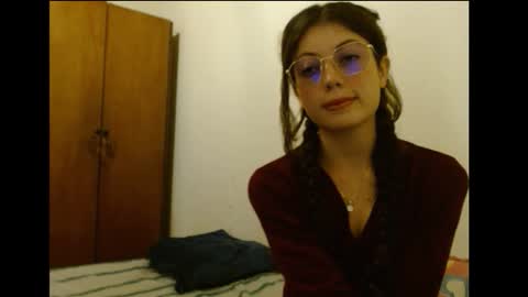 Snapshot of sweetcalm_ chatting on 02/20/26, 03:47 sweetcalm_ online show from 02/20/26, 03:47