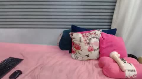 queen online show from 02/22/26, 04:27