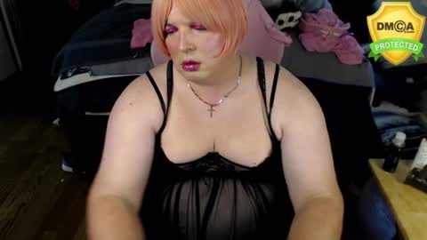 Snapshot of sweetcock900 chatting on 03/10/25, 11:27 Anna online show from 03/10/25, 11:27