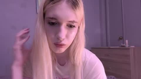 Snapshot of sweetcrystalll chatting on 07/23/26, 09:13 sweetcrystalll online show from 07/23/26, 09:13