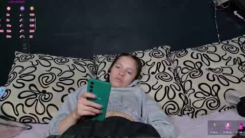 sweetdam12 online show from 11/05/25, 09:04