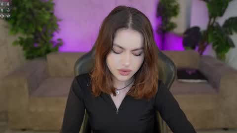 Amelia online show from 09/10/25, 10:59