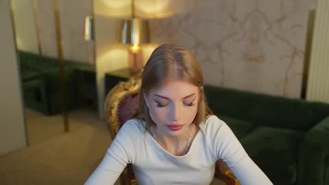 Amelia online show from 10/06/25, 06:55