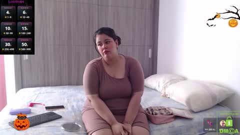         online show from 10/24/25, 02:02